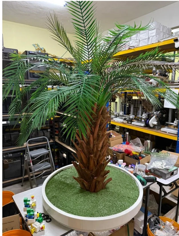 Palm-tree detail